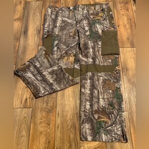 Real tree Camouflage Hunting Pants- Size: XL (46-48)